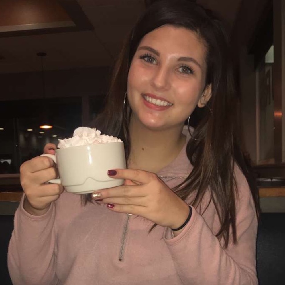 Meet your Posher, Alivia